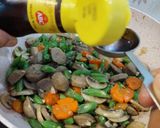 Foto langkah ke 4 dari resep Tumis Buncis Jamur Champignon.