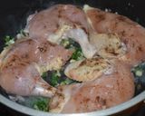 Foto del paso 2 de la receta: Pollo con crema de queso roquefort