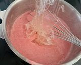 Une image de l'étape 1 de Panna cottas betterave rouge biscuit parmesan.