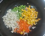 A picture of step 3 of Pearl barley soup.