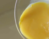 Foto langkah ke 4 dari resep Caramel custard pudding.
