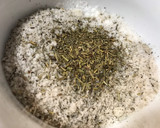 Foto del paso 2 de la receta: Mi sal aromatizada
