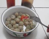 Foto langkah ke 6 dari resep Cilok Isi Sosis.