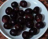 Foto langkah ke 1 dari resep Salad buah pepaya tabur keju dan tips cuci anggur.