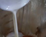 A picture of step 1 of Chikoo lassi.