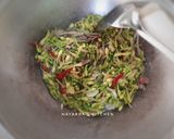Foto langkah ke 4 dari resep Tumis Bunga Pepaya (Ga Pake Pahit).