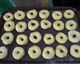 Foto langkah ke 4 dari resep Donat kentang.
