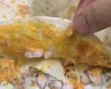 A picture of step 5 of Quesadilla (with few drops of oil and food turns delicious).