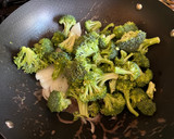 A picture of step 4 of Beef with Broccoli.