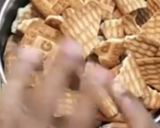 બિસ્કીટ આઈસ્ક્રીમ રેસીપી સ્ટેપ2ફોટો