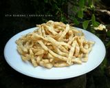 Foto langkah ke 7 dari resep Stik Bawang Simple Crispy.