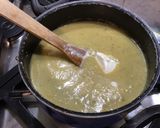 Une image de l'étape 10 de Soupe de pommes de terre et courgettes blanches aux épices italiennes.