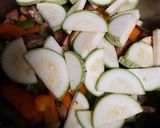 Foto del paso 2 de la receta: Verduras con vino tinto