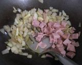 Foto langkah ke 2 dari resep Fettucini Carbonara Daging Asap.