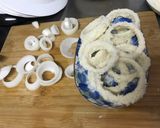 Foto langkah ke 3 dari resep Onion Ring (renyah tahan lama).