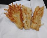 Foto langkah ke 5 dari resep Enoki Goreng.