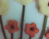 A picture of step 3 of Flower sandwich.