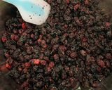 Hình bước làm 5 của món Nước siro dâu tằm và mứt dâu tằm