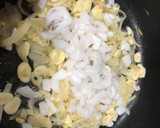 Foto del paso 2 de la receta: Sopa de almejas y sepia a mi manera