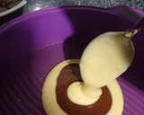 Foto del paso 2 de la receta: Torta cebra de mandarinas 🍊 y cacao