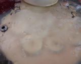 A picture of step 4 of Banana cake 😋👍.