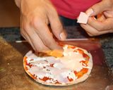Foto del paso 4 de la receta: Mini pizza express