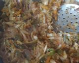 A picture of step 4 of Veg noodles.