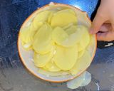 Foto del paso 2 de la receta: Tortilla de papa en microondas en 15 minutos