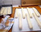 Leveles, hajtott sajtos rúd recept fázis 5 fotója