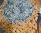 Foto del paso 4 de la receta: Capeletinis en salsa de perejil y vodka