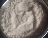 A picture of step 2 of Dambun shinkafa.
