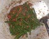 Foto langkah ke 2 dari resep Tumis Kacang Balado Pedas.