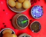 A picture of step 4 of Pani Puri.