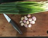 Hình bước làm 1 của món Sò dương nướng mỡ hành