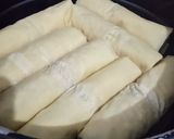 Foto langkah ke 7 dari resep Gohyong Ayam Kulit Tahu.