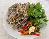 A picture of step 1 of Stir Fried Razor Clams (Navajas) with Fresh Chili and Sweet Basil.