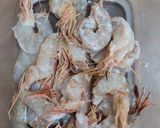 Foto langkah ke 2 dari resep Udang Goreng Telur Asin.