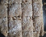 नारळ रवा बेसन वडी (naral rava besan wadi recipe in marathi) रेसिपी स्टेप 1 फोटो 