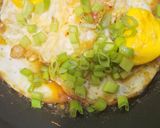Foto langkah ke 3 dari resep Telur Ceplok Cili Padi.