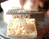 ચીઝ ક્રીમ તવા સેન્ડવીચ (Cheese Cream Tawa Sandwich Recipe In Gujarati) રેસીપી સ્ટેપ2ફોટો