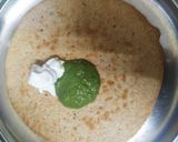 A picture of step 1 of Mayo khakhara pizza.