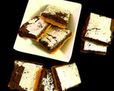 டபுள் லேயர் சாக்கோ வேர்க்கடலை பர்ஃபி (Double layer peanut burfi recipe in tamil) ரெசிபி ஸ்டேப் 8 புகைப்படம்