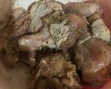 Foto langkah ke 2 dari resep Lemon-herb roast chicken (with brown sauce.