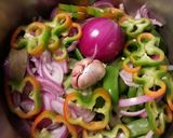 Foto del paso 7 de la receta Alubias pintas, con acelgas y salchichas frescas
