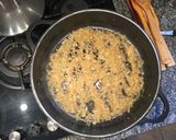 Foto del paso 4 de la receta: Arròs negre amb sèpia, conill i escarxofes