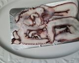 Foto del paso 4 de la receta: Ensalada de pulpo y mango con pimienta rosa y alcaparrones