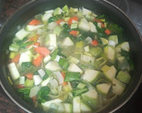 Foto del paso 2 de la receta: Crema vegana de espinacas y lechuga