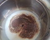 A picture of step 1 of Cold coffee with nutmeg.
