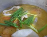 Hình bước làm 2 của món Canh cá hú nấu ngót