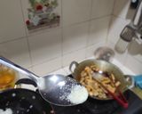 Foto langkah ke 5 dari resep Nasi Goreng Sosis Praktis.